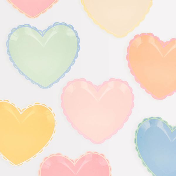 Lot de 8 assiettes Coeur pastel