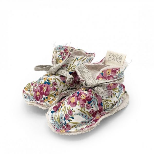 Chaussons en coton 0-1 mois Liberty Swirling Rose