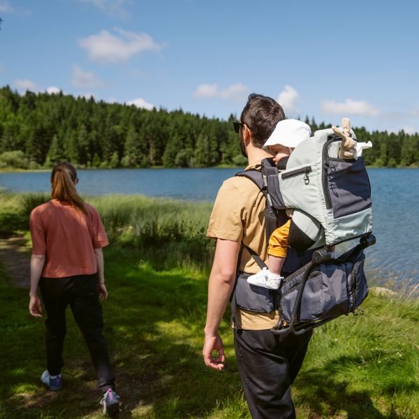 Porte bébé de randonnée Moov & Hike Vert sauge