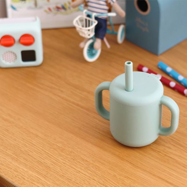 Tasse à paille en silicone sage green